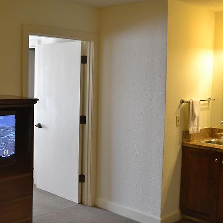 Jameson Inn & Suites Bowling Green Exterior foto